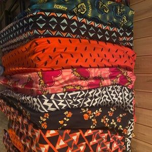 8 pairs of tall and curvy LuLa Roe leggings